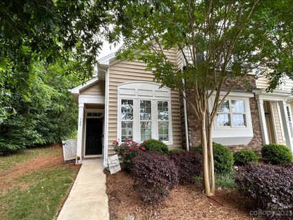 120 Prairie View Court