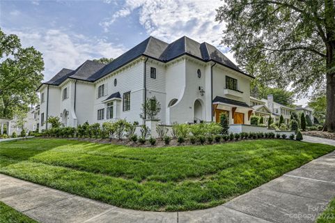 372 Hillside Avenue