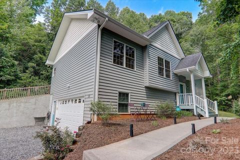 99 Pumphouse Road sold home in Mountain Valley, Hendersonville, NC