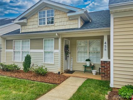 458 Lexie Lane
