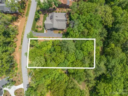 122 Upperfell Court 704