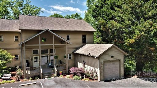 120 White Oak Pointe 6