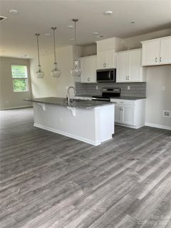 2940 Pirates Place 45
