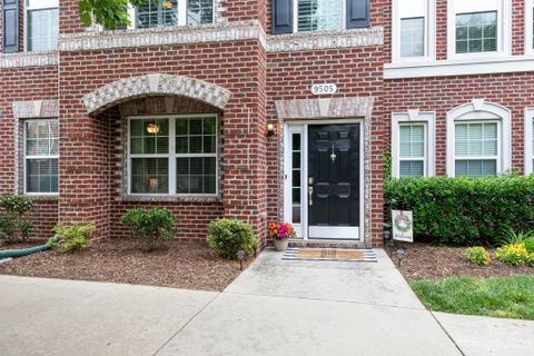 9505 Kings Parade Boulevard sold home in The Avenues at Ayrsley, Charlotte, NC