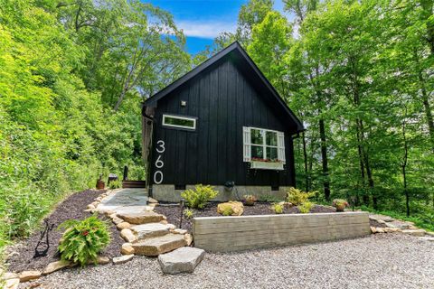 360 Grand Oak Trail sold home in Twin Oaks Estate, Waynesville, NC
