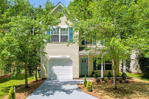 2106 Downing Street sold home in Windsor Forest, Charlotte, NC