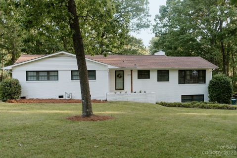 210 Enwood Drive