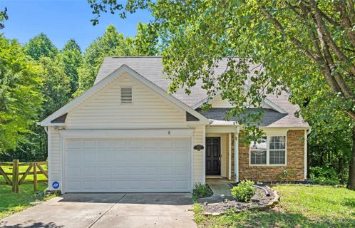 8625 Acacia Ridge Court