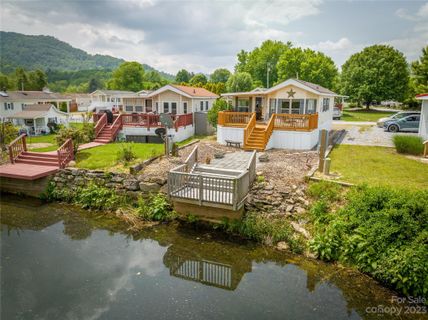 230 Pike Point