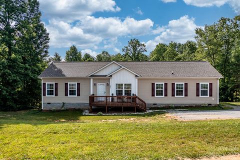 193 Winding Cedar Drive sold home in Davidson Woods, Statesville, NC