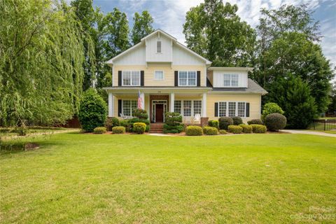 434 Leaf Arbor Court sold home in Lake Forest, Lake Wylie, SC