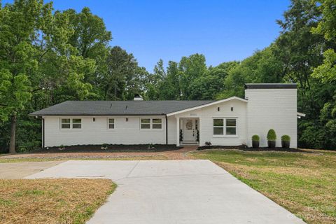8000 Ritter Drive sold home in Sardis Beverly Park, Charlotte, NC
