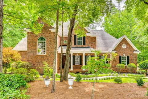 1401 Lavoy Court