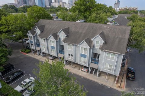 521 N Graham Street 3E