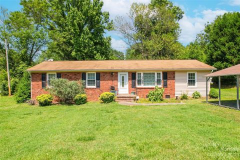1370 Deas Street sold home in Darlington Heights, Rock Hill, SC