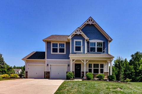 322 Wyndham Forest Circle sold home in Wyndham, Midland, NC