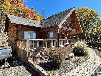 2715 Alarka Highlands Drive sold home in Alarka Highlands, Bryson City, NC