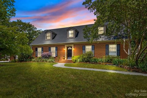 Previously sold for $761,037