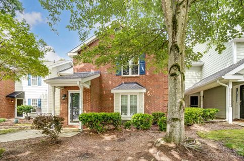9468 S Vicksburg Park Court