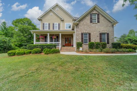 3223 Mountain Creek Drive sold home in Mountain Creek Ridge, Sherrills Ford, NC
