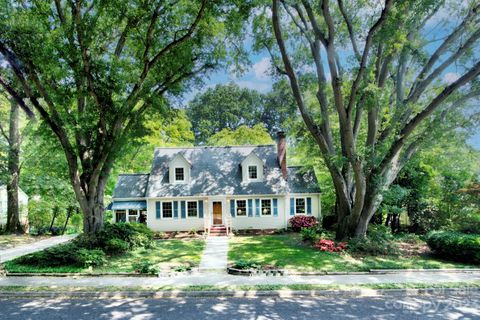 706 Carolina Avenue