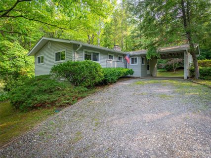 315 Melanie Lane sold home in Charmeldee Acres, Black Mountain, NC