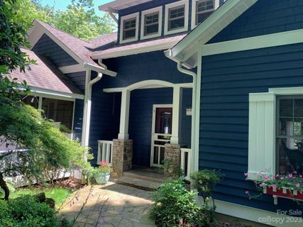 138 Fairway Drive