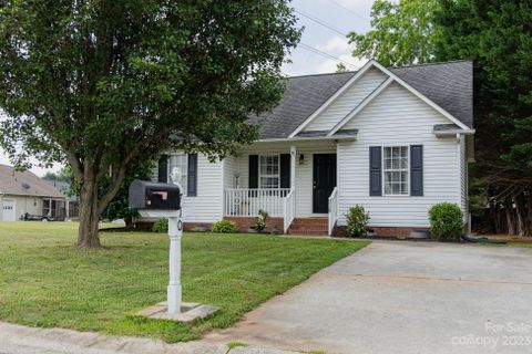 710 Golden Bell Drive sold home in Brittany Meadows, Rock Hill, SC