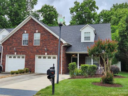 217 Quality Drive sold home in Fites Creek Plantation, Mount Holly, NC