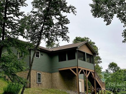 438 Hideaway Drive