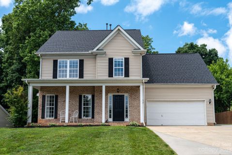 7200 Quail Hunt Drive sold home in Oxford Hunt, Stanley, NC