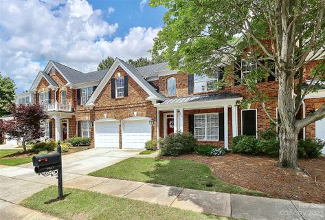 340 Robinlynn Road sold home in Avington, Matthews, NC