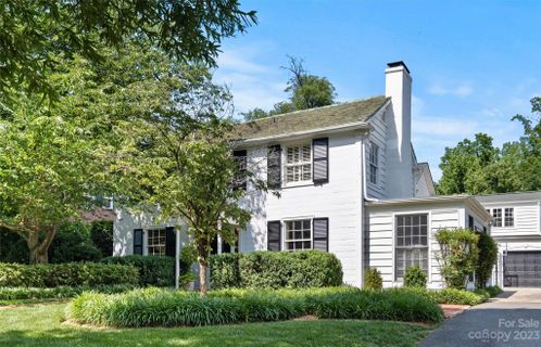 215 Hempstead Place