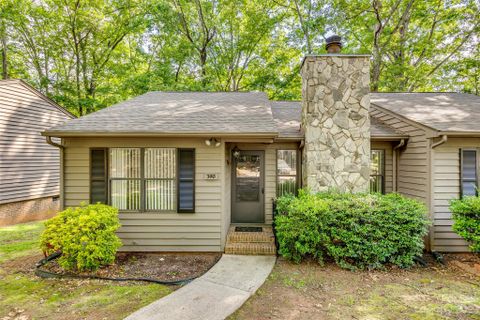 390 Tall Oaks Trail