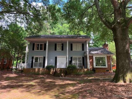 8136 Cliffside Drive