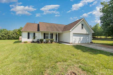 13537 Willow Falls Road sold home in Woodland Farm, Charlotte, NC