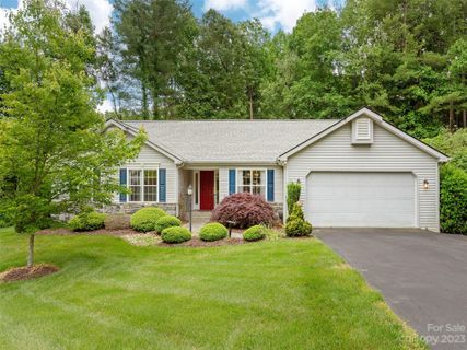7 Pebble Beach Court