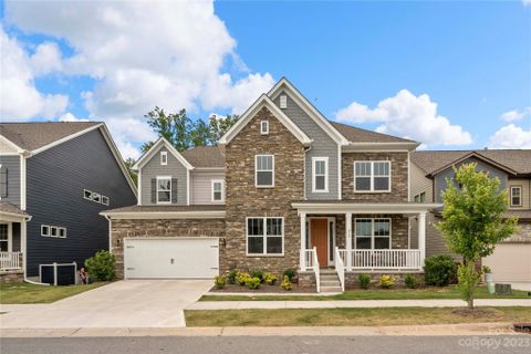 812 Neff Court