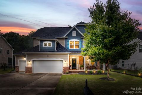 126 Misty Woods Drive sold home in Lake Forest, Lake Wylie, SC