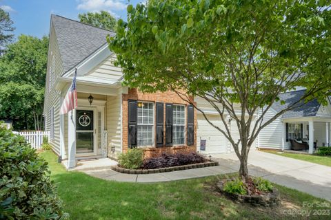 18719 Victoria Bay Drive