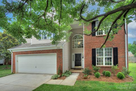 9925 Empire Woods Court