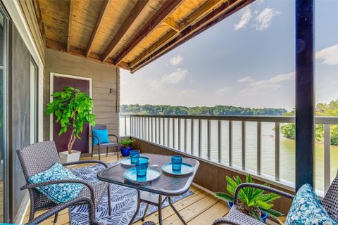Previously sold for $419,000