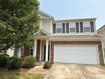 4002 Centerview Drive