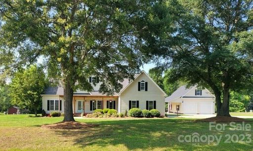 501 Pearl Place Lane sold home in The Hylands, York, SC