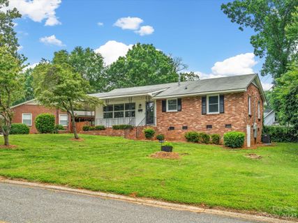1000 Tanglewood Drive