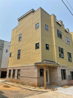 824 Van Every Street 16 sold home in Skyline Townes, Charlotte, NC