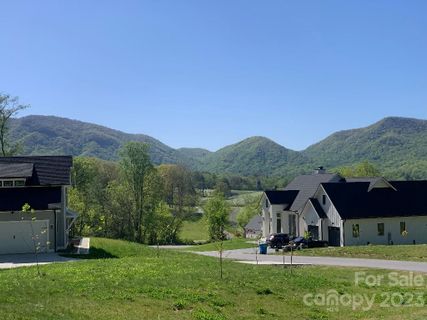 144 Annabelle Linn Drive sold home in Clearview, Fairview, NC