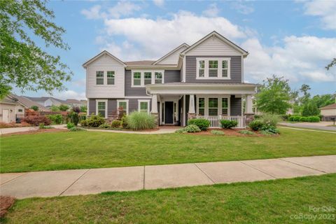 10802 Vanguard Parkway