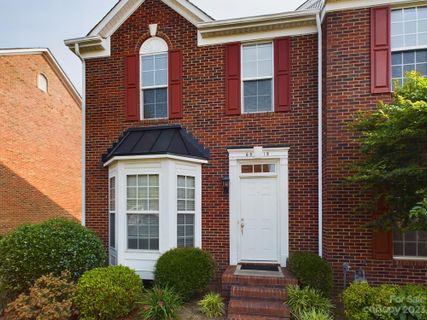 6815 Creft Circle