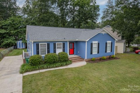 7622 Applewood Lane